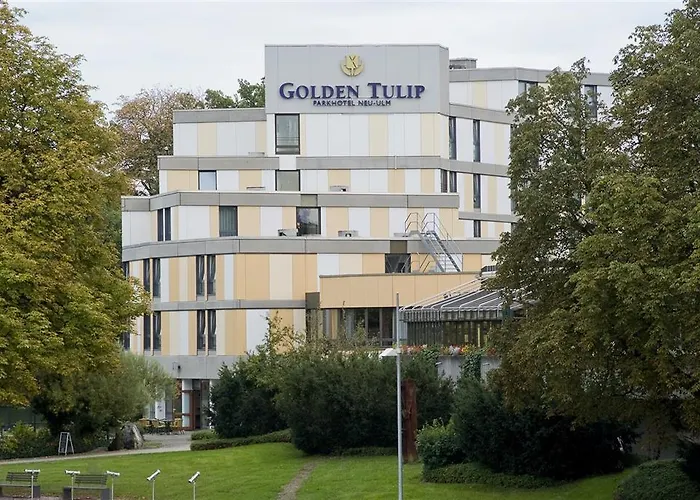 Plaza Premium Parkhotel 4*