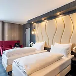 Plaza Premium Parkhotel Hotel