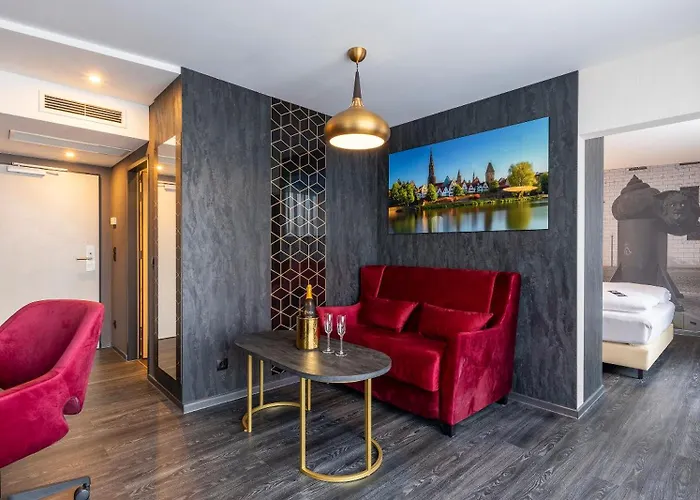 Plaza Premium Parkhotel فندق