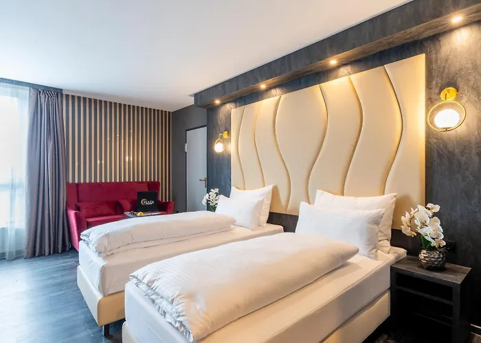 Plaza Premium Parkhotel فندق