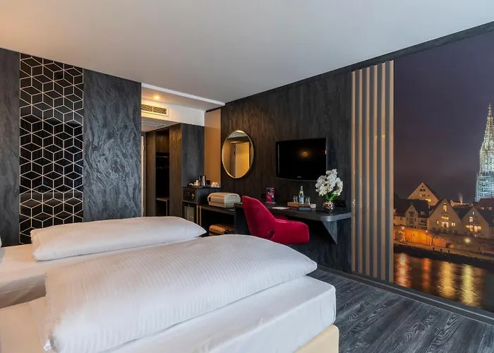 Hotel Plaza Premium Parkhotel