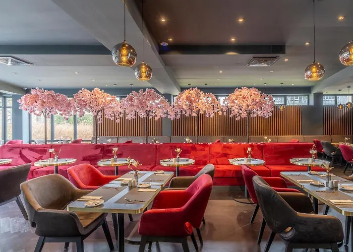 Plaza Premium Parkhotel فندق