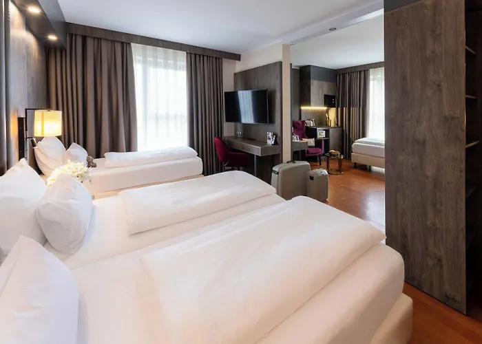 Plaza Premium Parkhotel