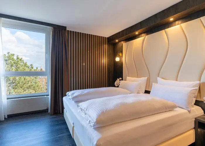 Plaza Premium Parkhotel Hotel