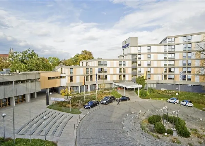 Plaza Premium Parkhotel 4*